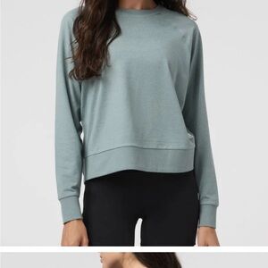 Vuori Long sleeve Halo Crew Pistachio